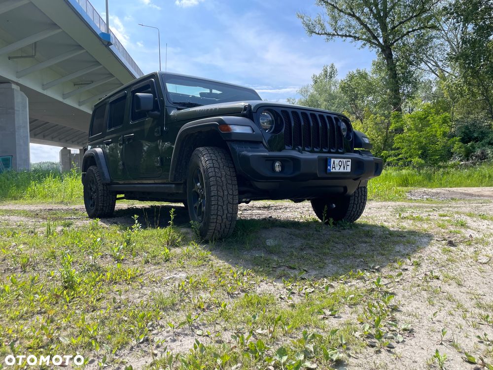 Jeep Wrangler - 10