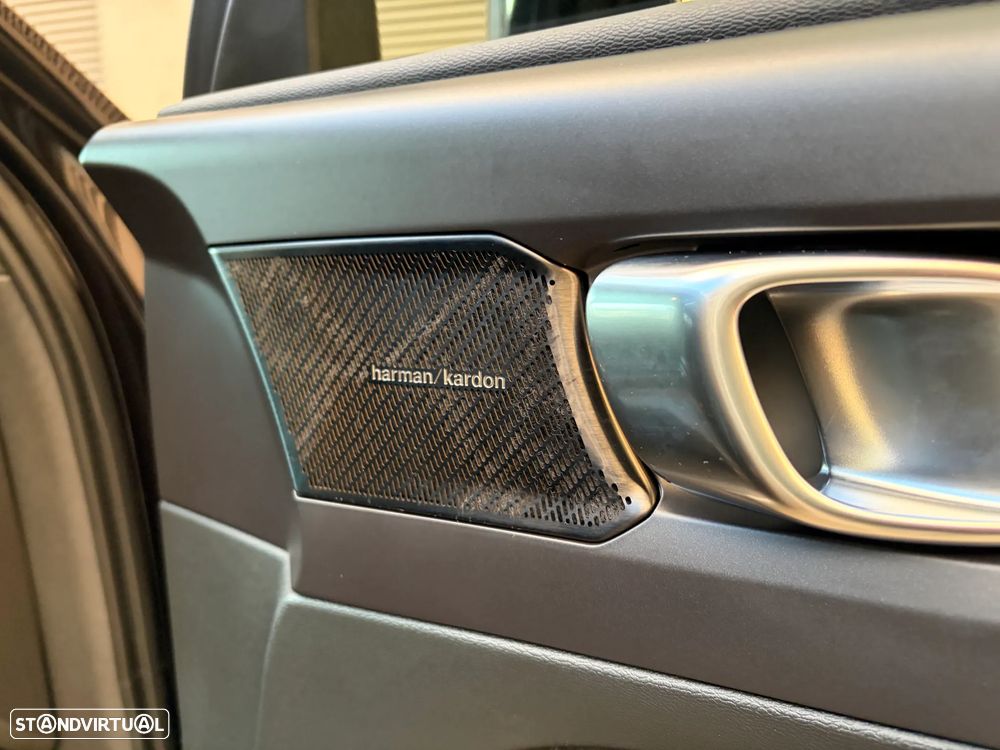 Volvo XC 40 P8 AWD Recharge RDesign - 25