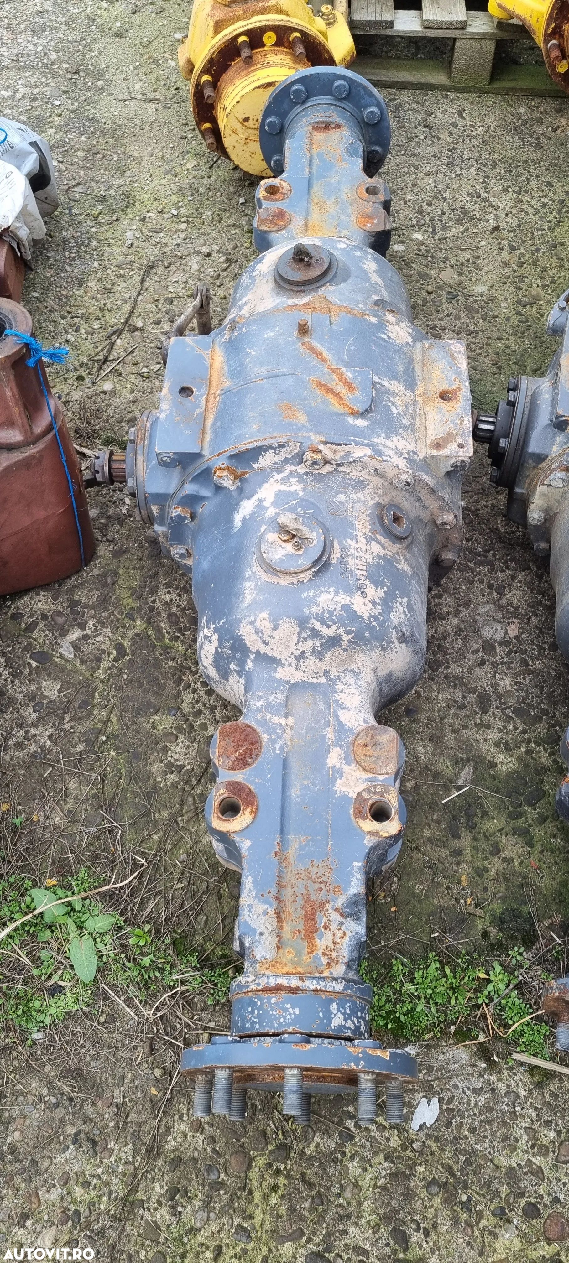 punte spate FIAT HITACHI, NEW HOLLAND - 1