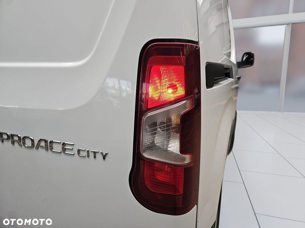 Toyota ProAce 2.3T 1.5 D-4D 100KM std Furgon Active - 28