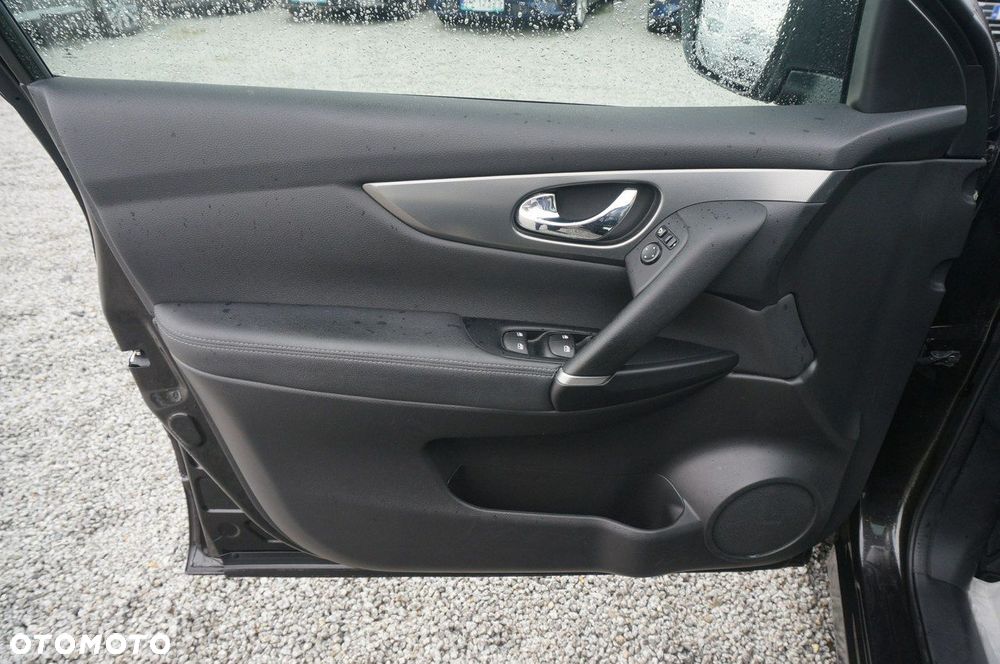 Nissan Qashqai 1.3 DIG-T Tekna EU6d - 19