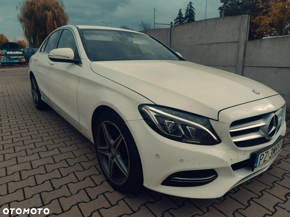 Mercedes-Benz Klasa C 180 (BlueEFFICIENCY) Elegance - 2