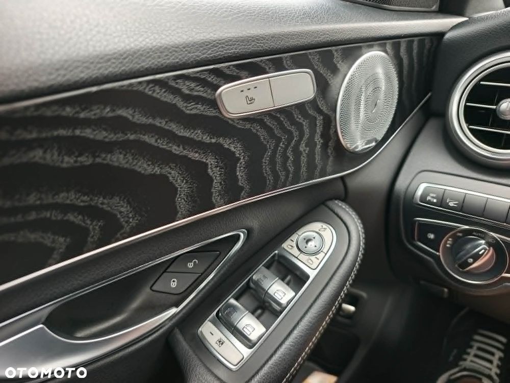 Mercedes-Benz Klasa C 180 (BlueTEC) d 7G-TRONIC AMG Line - 27