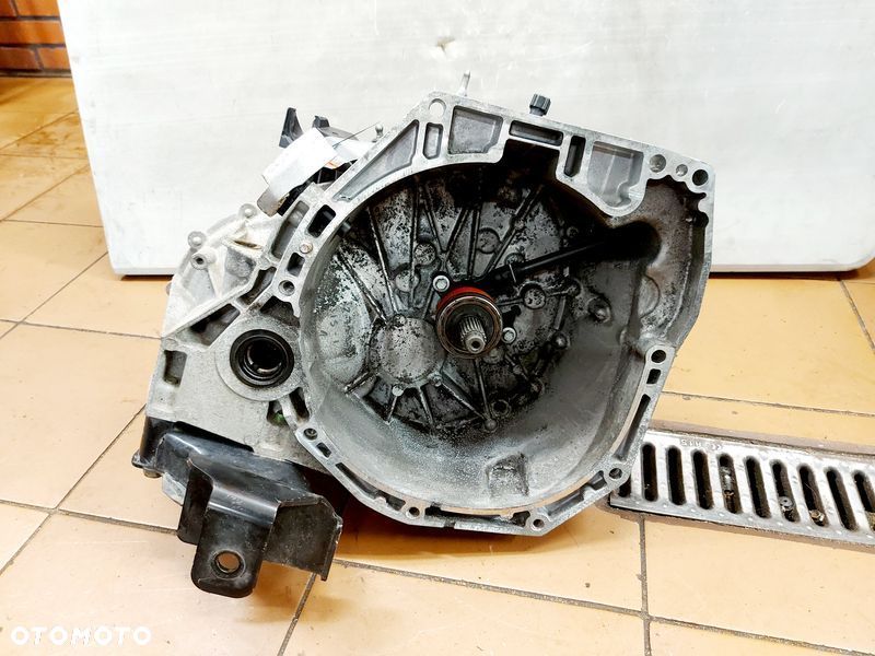 NISSAN QASHQAI II J11 1.2 DIG-T SKRZYNIA BIEGÓW TL4137 320103418R 130 TYŚ KM - 1