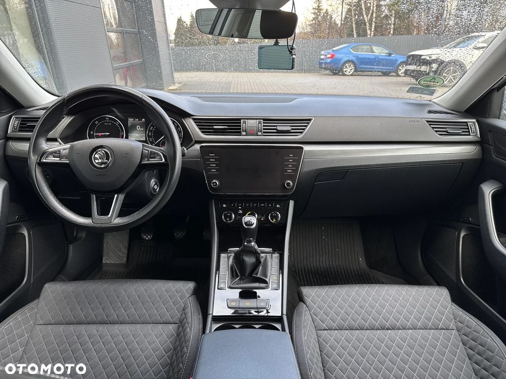 Skoda Superb 2.0 TDI Style - 8