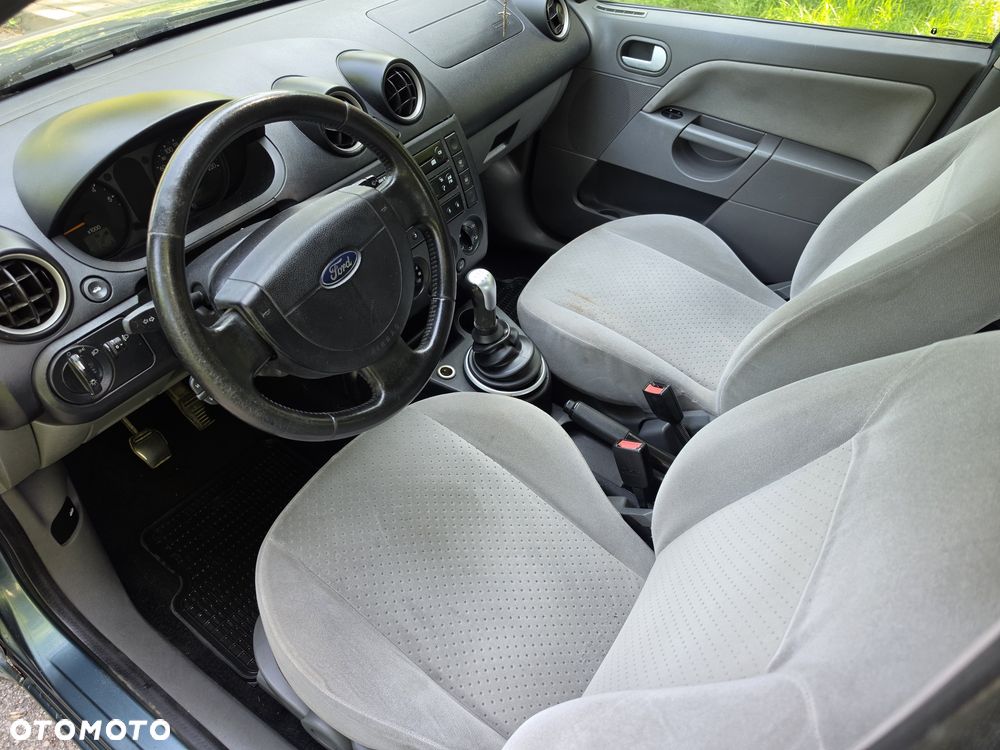 Ford Fiesta - 6