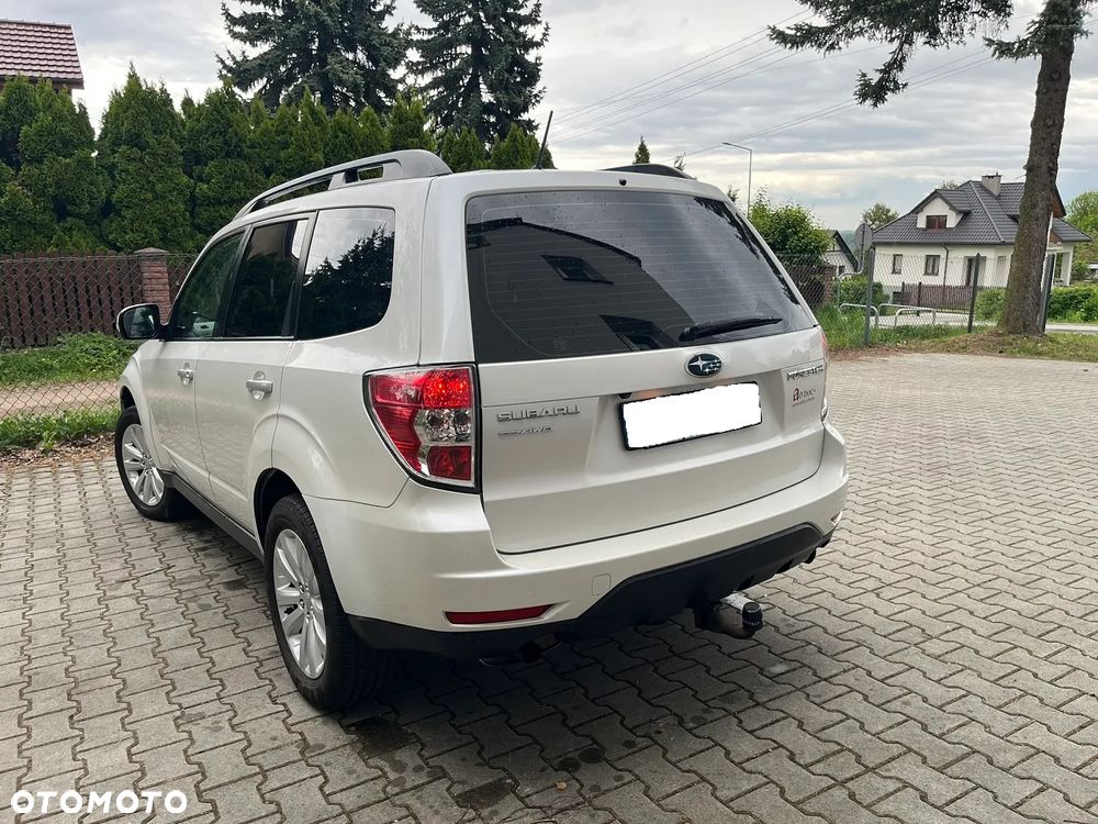 Subaru Forester 2.0i Exclusive - 28