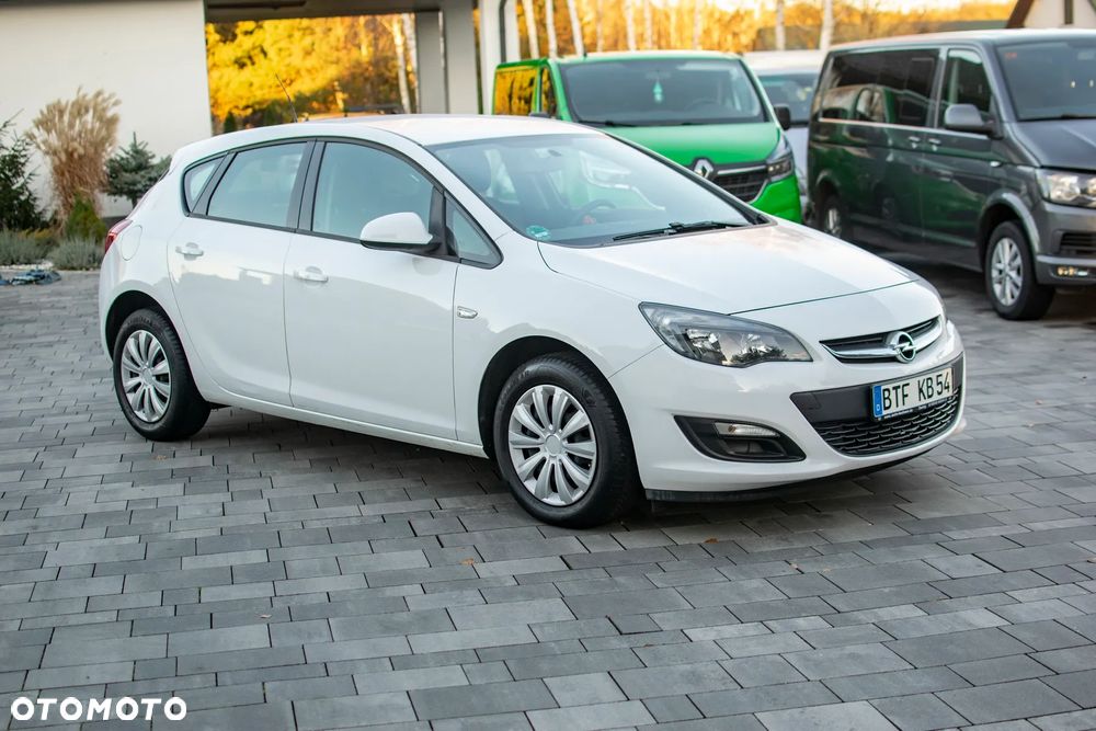 Opel Astra - 32