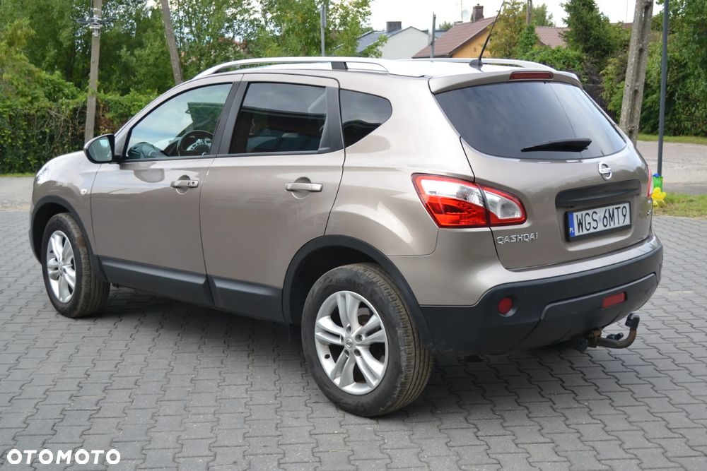Nissan Qashqai 2.0 dCi Tekna EU5 - 16