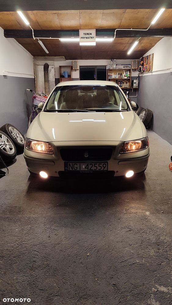 Volvo S60 - 4