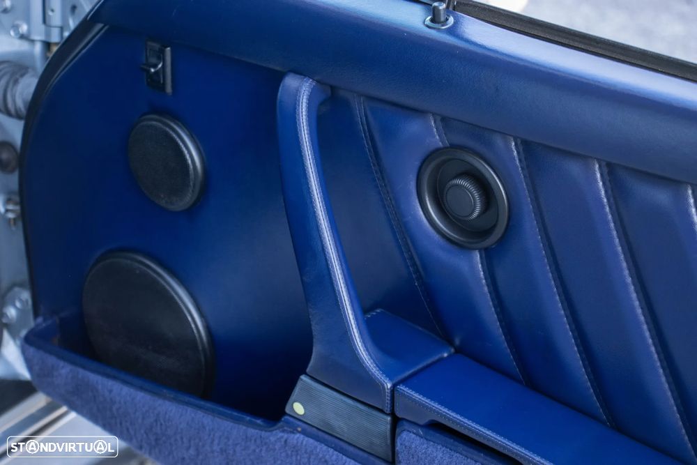 Porsche 911 (964) Coupé 3.3 Turbo II - 29