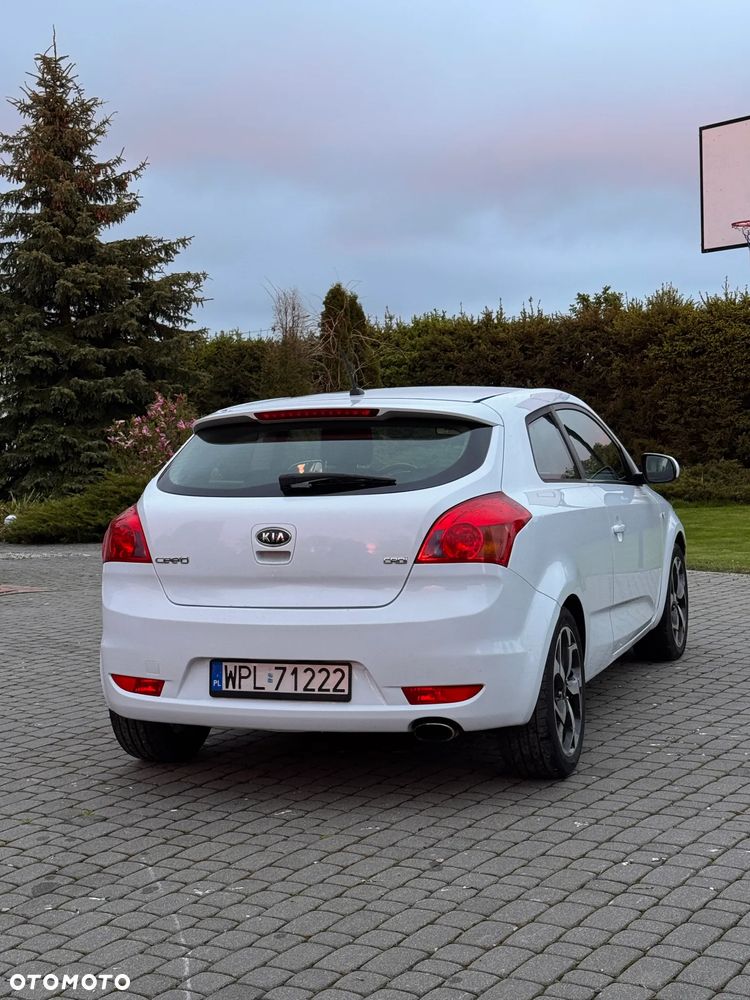 Kia Ceed - 5