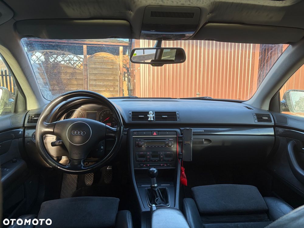 Audi A4 Avant 1.9 TDI Quattro - 16