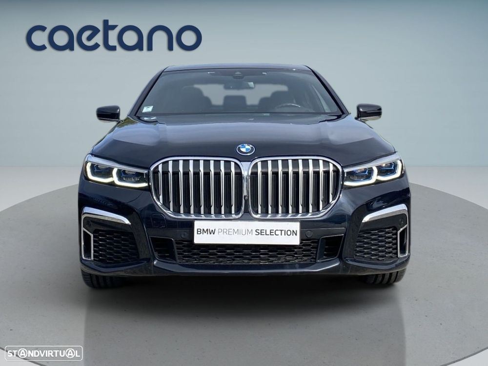 BMW 745 e iPerformance Pack M Auto - 35