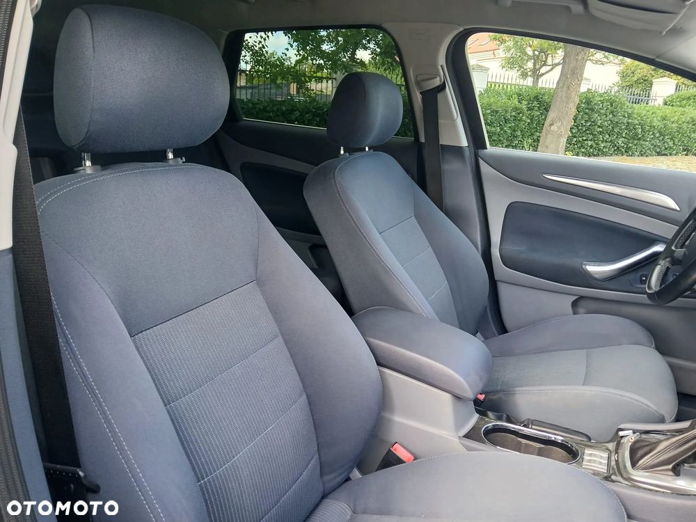 Ford Mondeo - 21