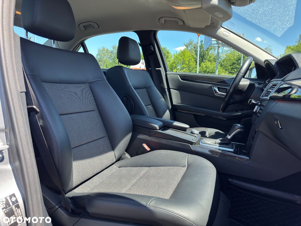 Mercedes-Benz Klasa E 250 CGI BlueEFFICIENCY Avantgarde - 26