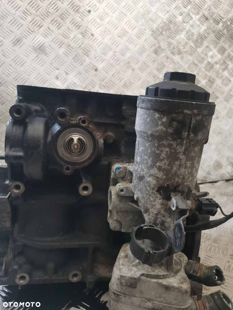 Blok Silnika Audi A6 C6 048103021R - 3