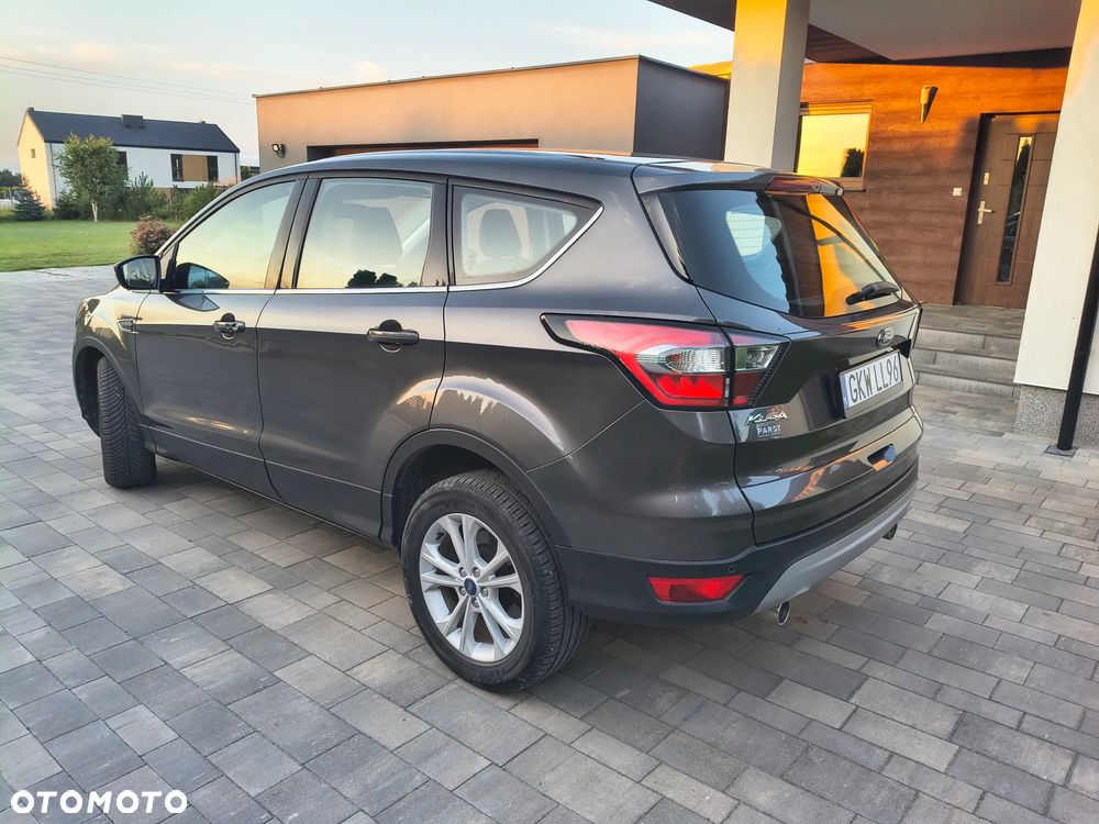 Ford Kuga 2.0 TDCi 2x4 Business Edition - 3