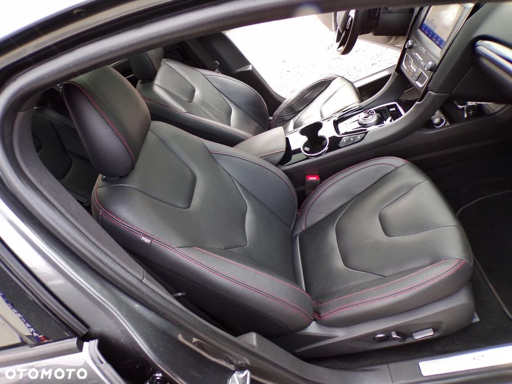 Ford Mondeo - 23