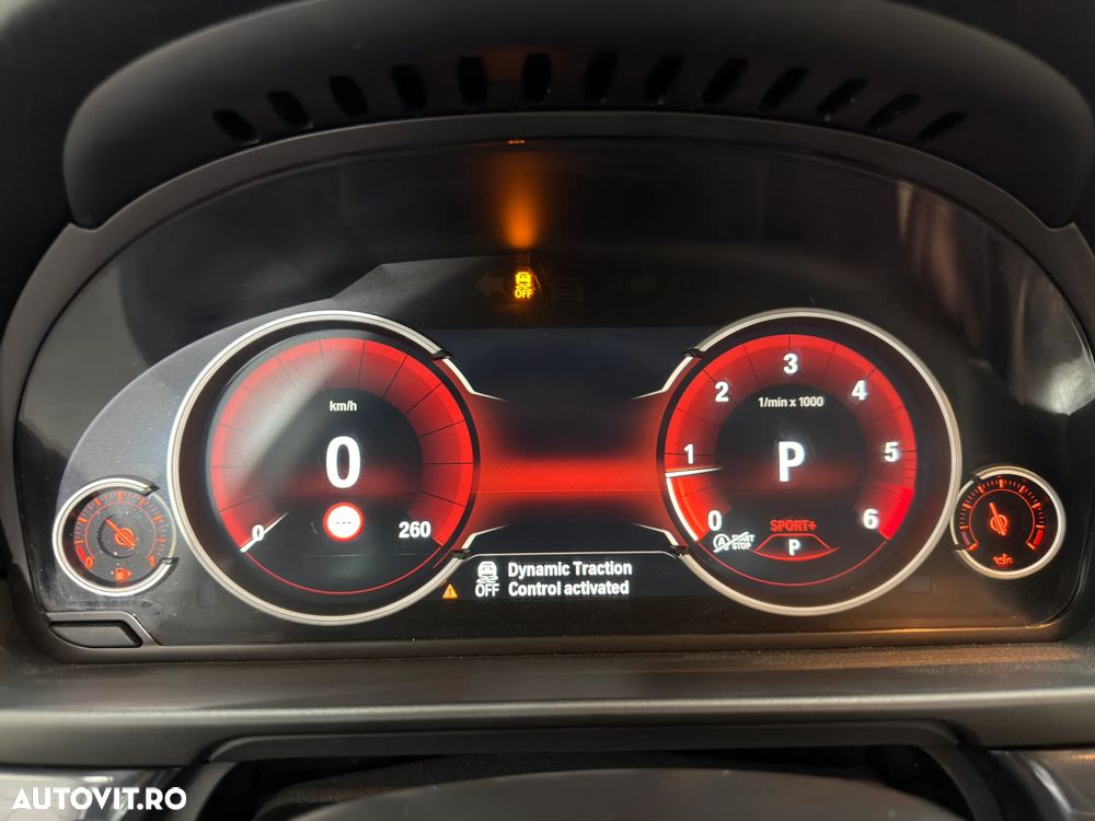 BMW Seria 5 520d Aut. - 34