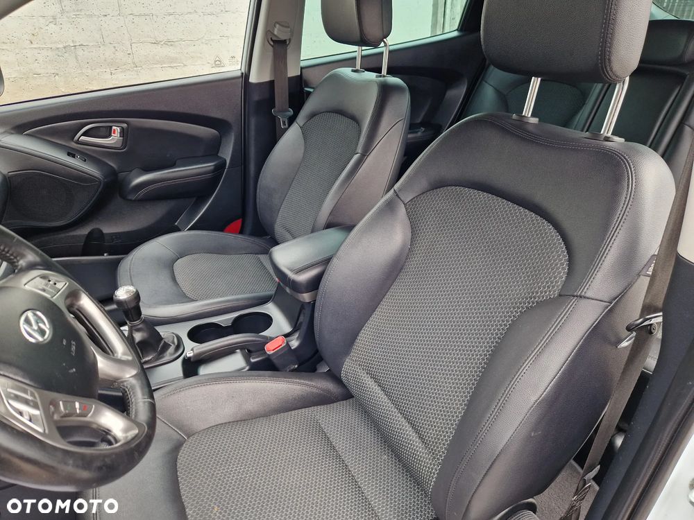 Hyundai ix35 2.0 4WD Premium - 17