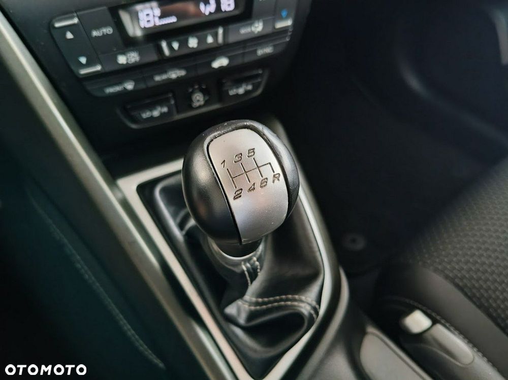 Honda Civic 1.8 Elegance (ADAS / Connect+) - 28