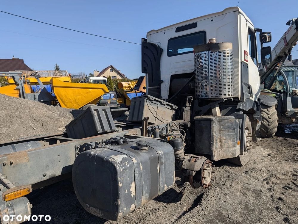 Renault C430 8x4 - 11