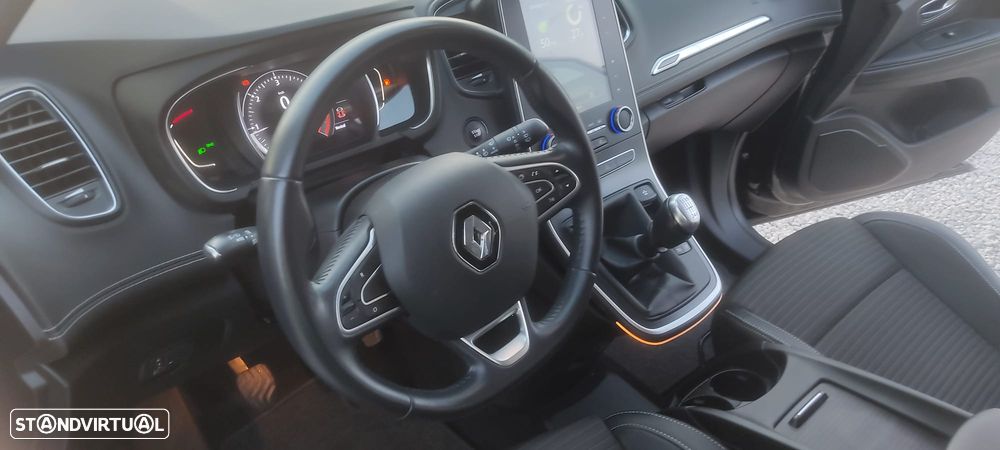Renault Grand Scénic - 5