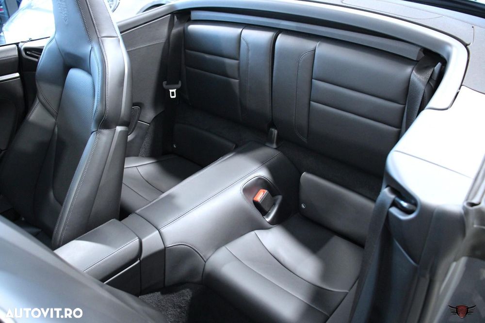 Porsche 911 Carrera PDK - 21