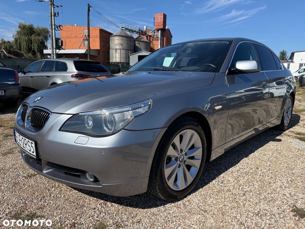 BMW Seria 5 545i - 1