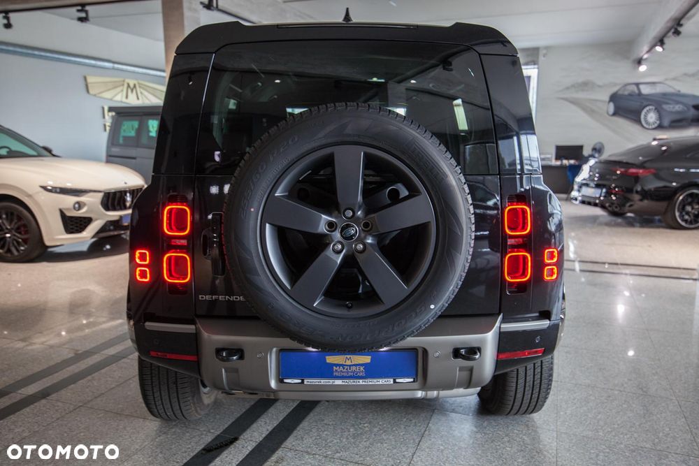 Land Rover Defender 3.0 D300 mHEV X-Dynamic HSE - 4
