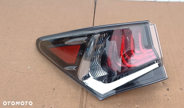 LEXUS GS IV LIFT LAMPA LEWA LED TYŁ
