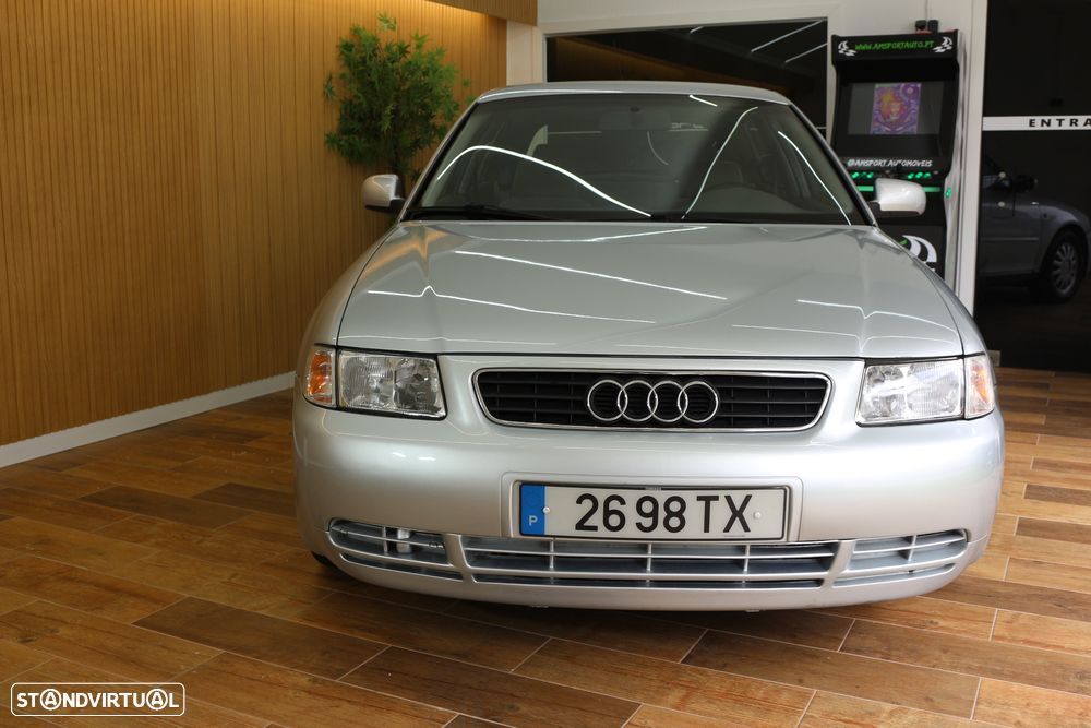 Audi A3 1.9 TDI Attraction - 4