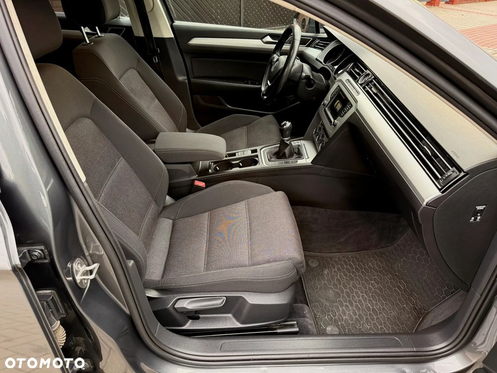 Volkswagen Passat 2.0 TDI BMT Comfortline - 21