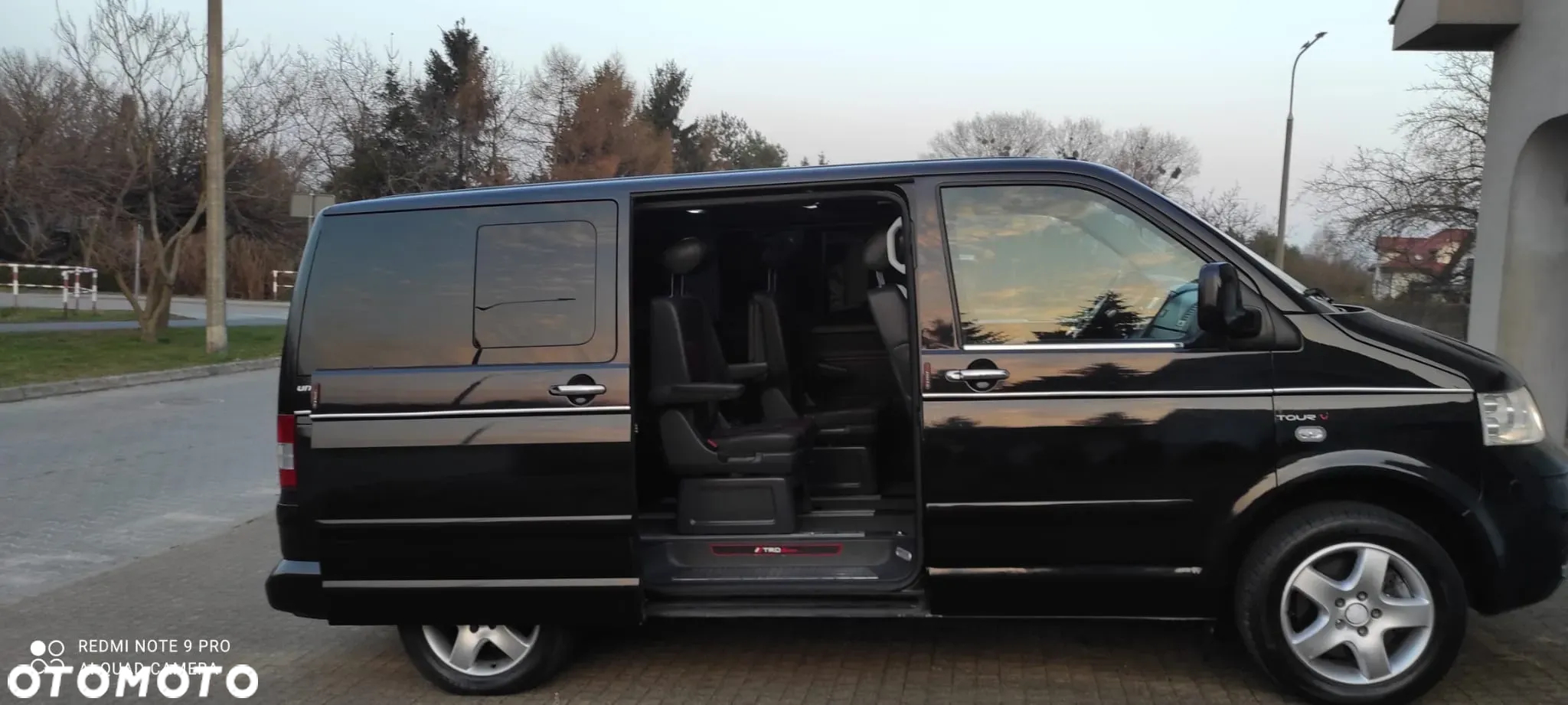 Volkswagen Multivan - 36