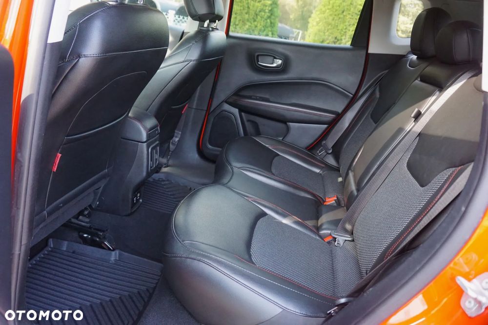 Jeep Compass - 13