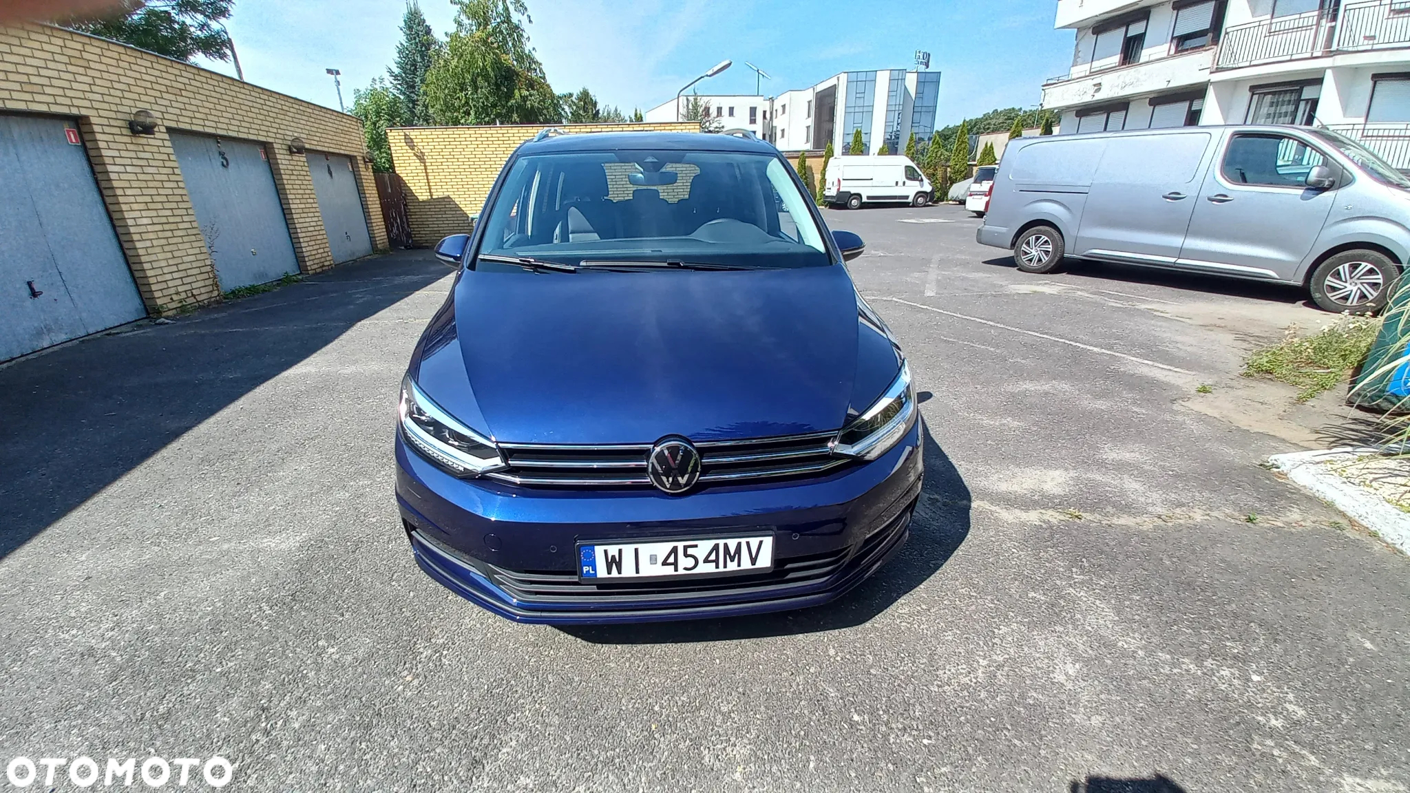 Volkswagen Touran - 34