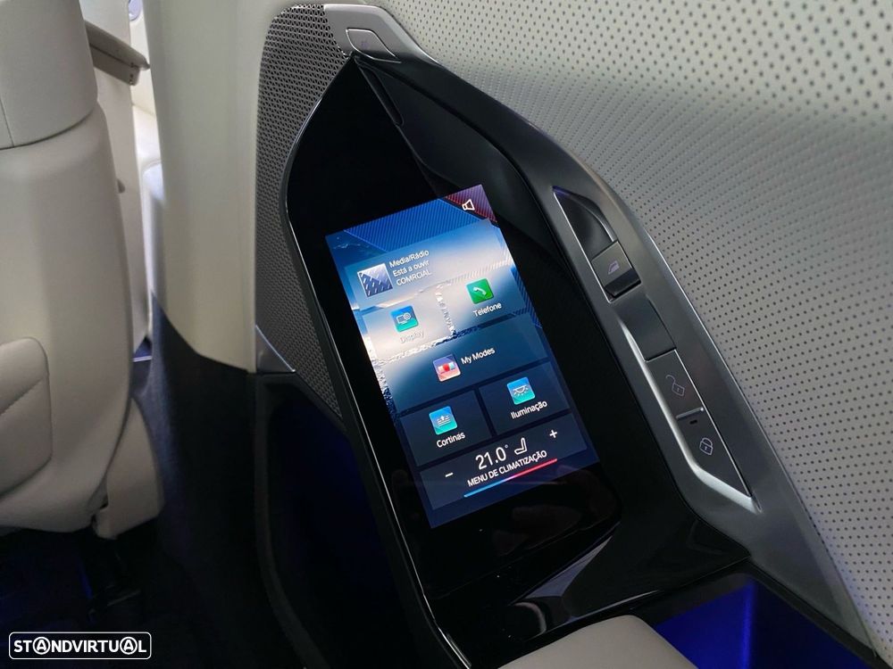 BMW 760 M760e xDrive - 28