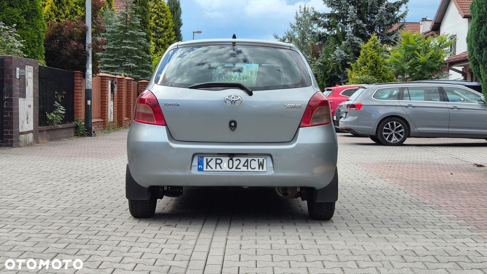 Toyota Yaris - 5