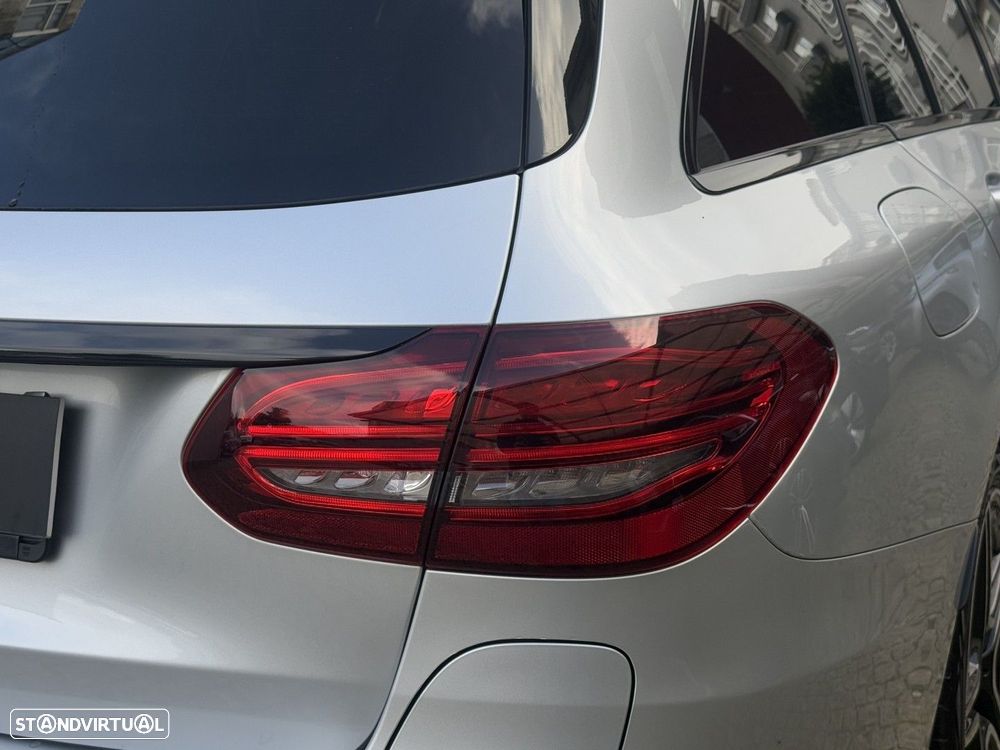 Mercedes-Benz C 300 e AMG Line - 12