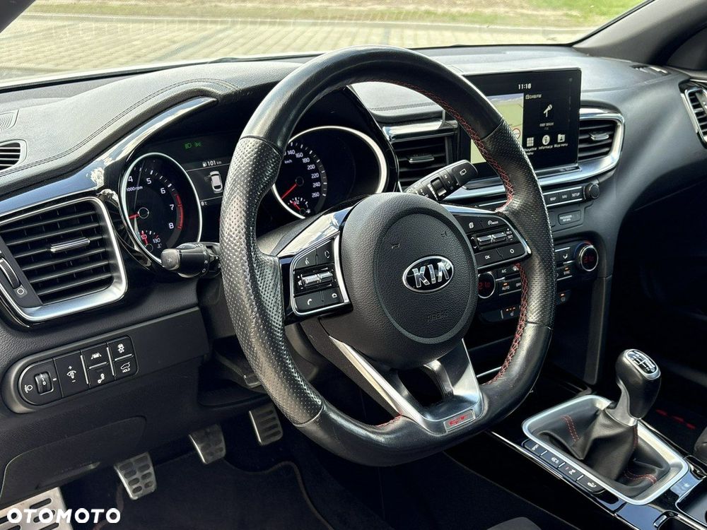 Kia ProCeed 1.6 T-GDI GT - 21