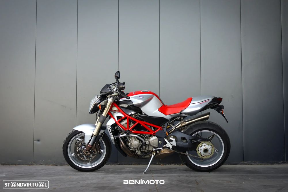 MV Agusta Brutale 910 - 4