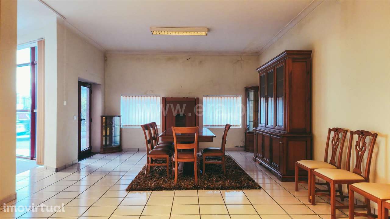 Armazém para arrendamento em Sobrosa, Paredes - Grande imagem: 4/6