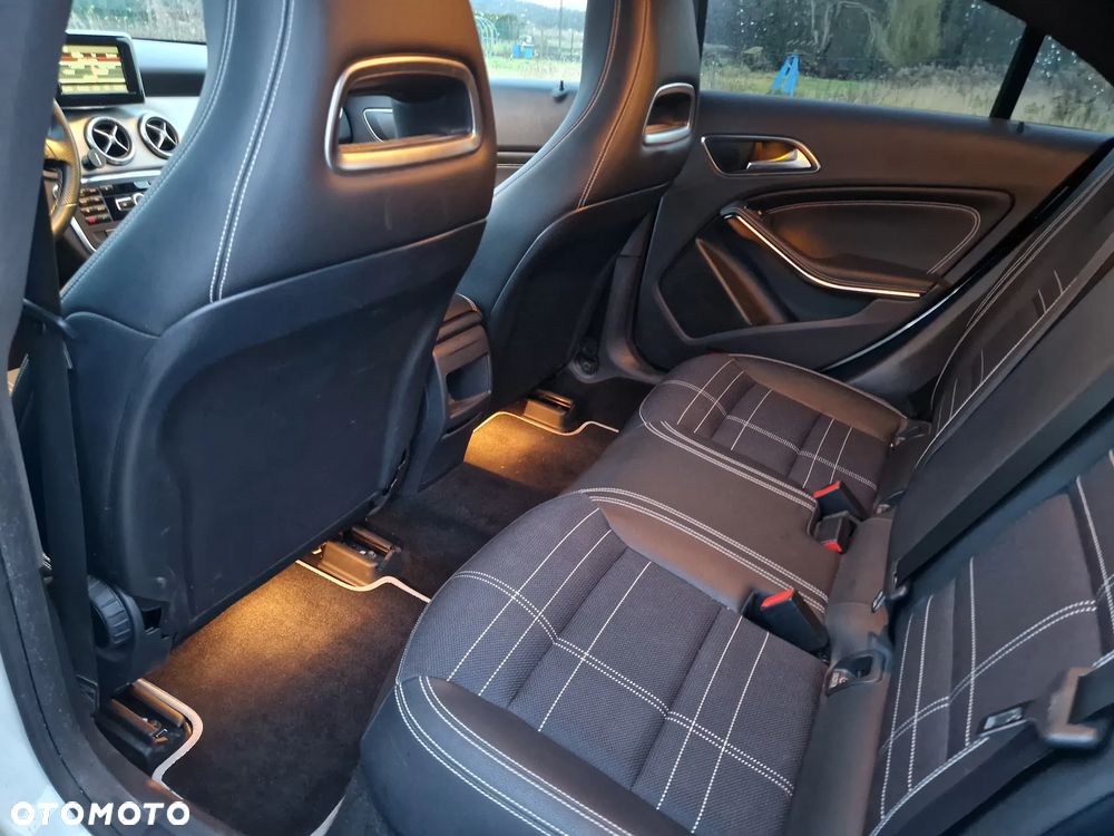 Mercedes-Benz CLA - 18