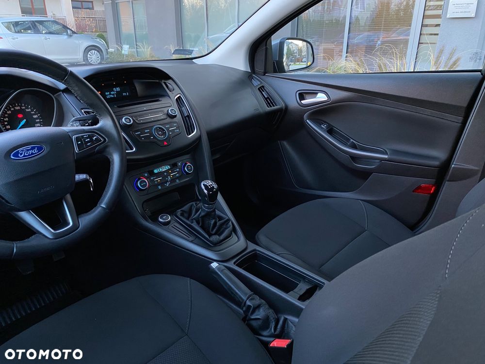Ford Focus 1.6 Trend - 27
