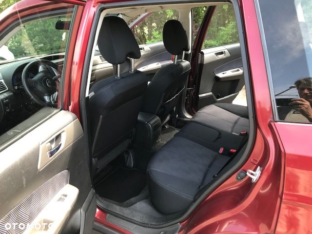 Subaru Forester 2.0 XC 000 - 10
