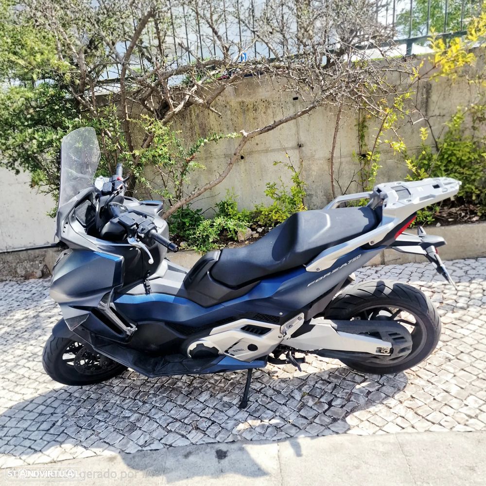 Honda Forza - 2