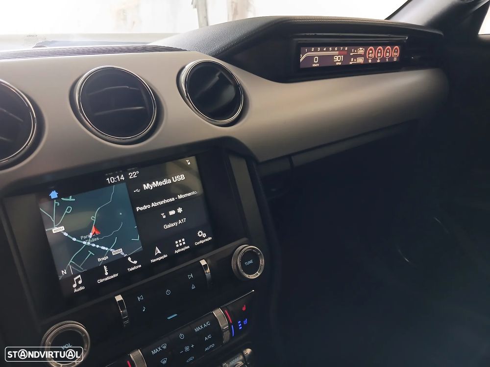 Ford Mustang 2.3i EcoBoost — fotografia 17