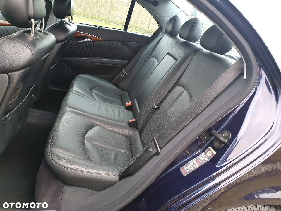 Mercedes-Benz Klasa E 320 4-Matic Avantgarde - 18