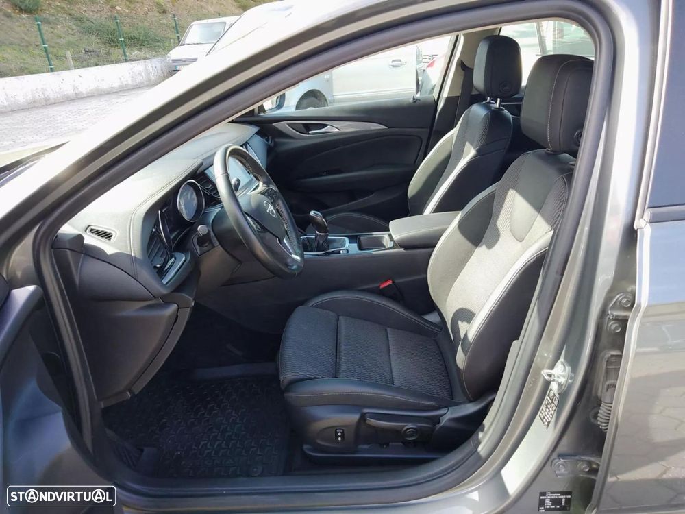 Opel Insignia Grand Sport - 19
